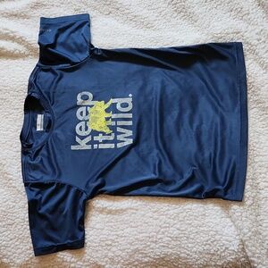 Boys Columbia shirt Medium 10-12